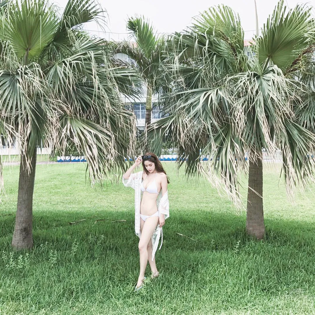 Dongwu Campus Beauty Wang Yian Bare Face Photos Big Release photo 17