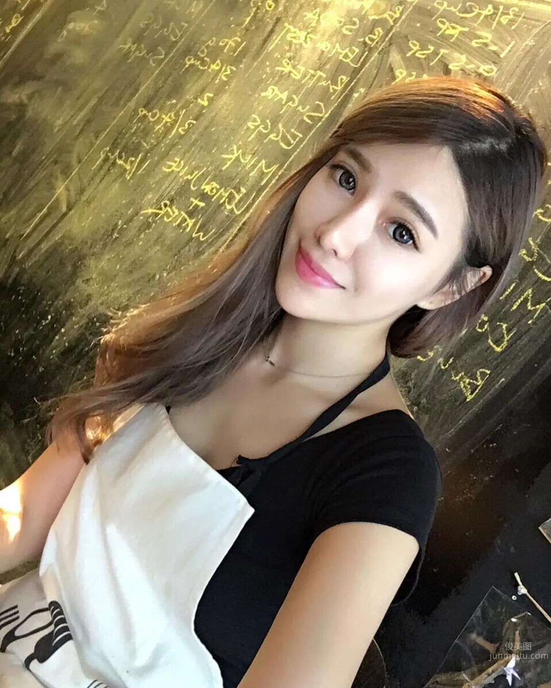 Candy Liu: Candy photo 32