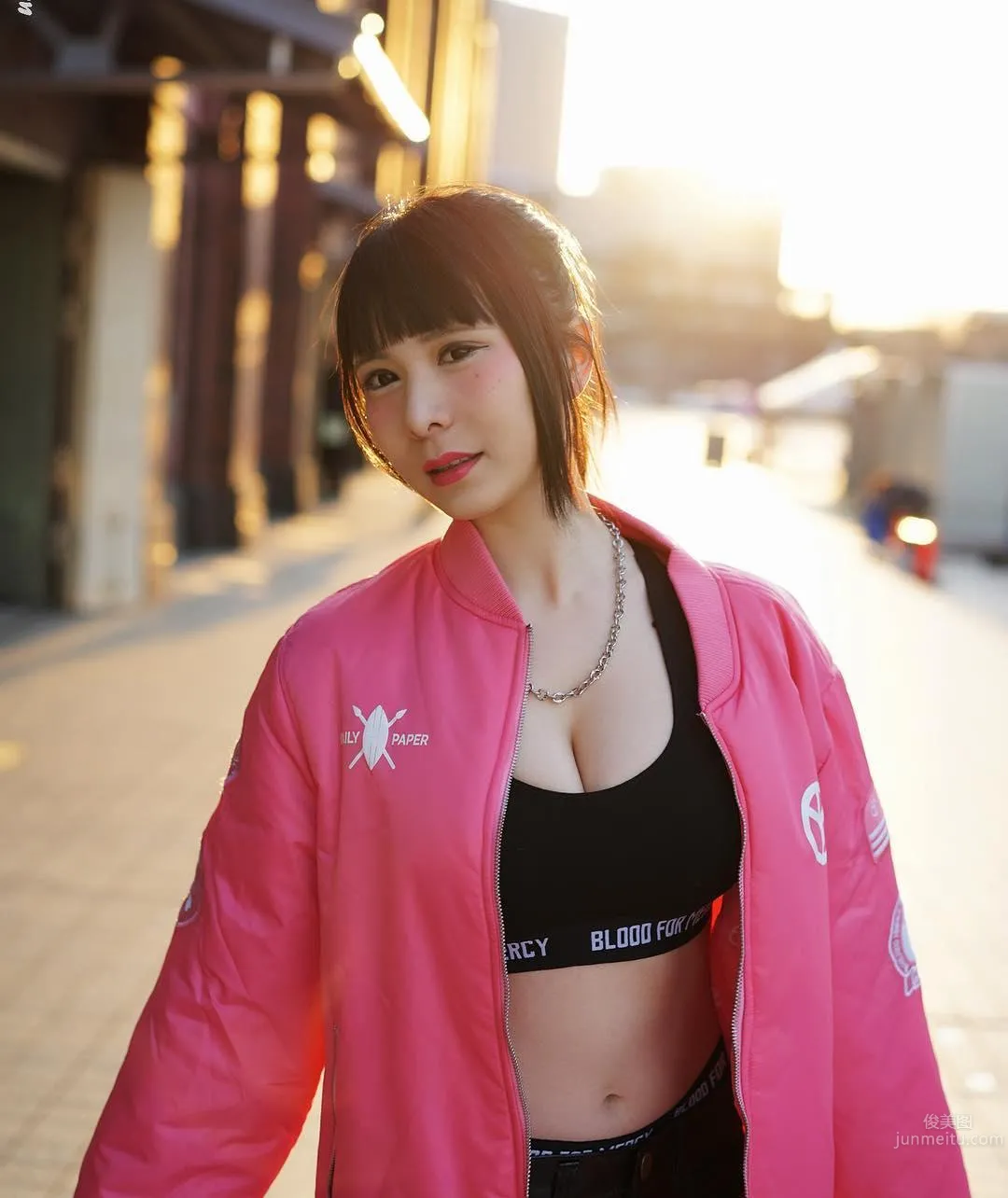 日本美女DJ Natsumi私房照 15