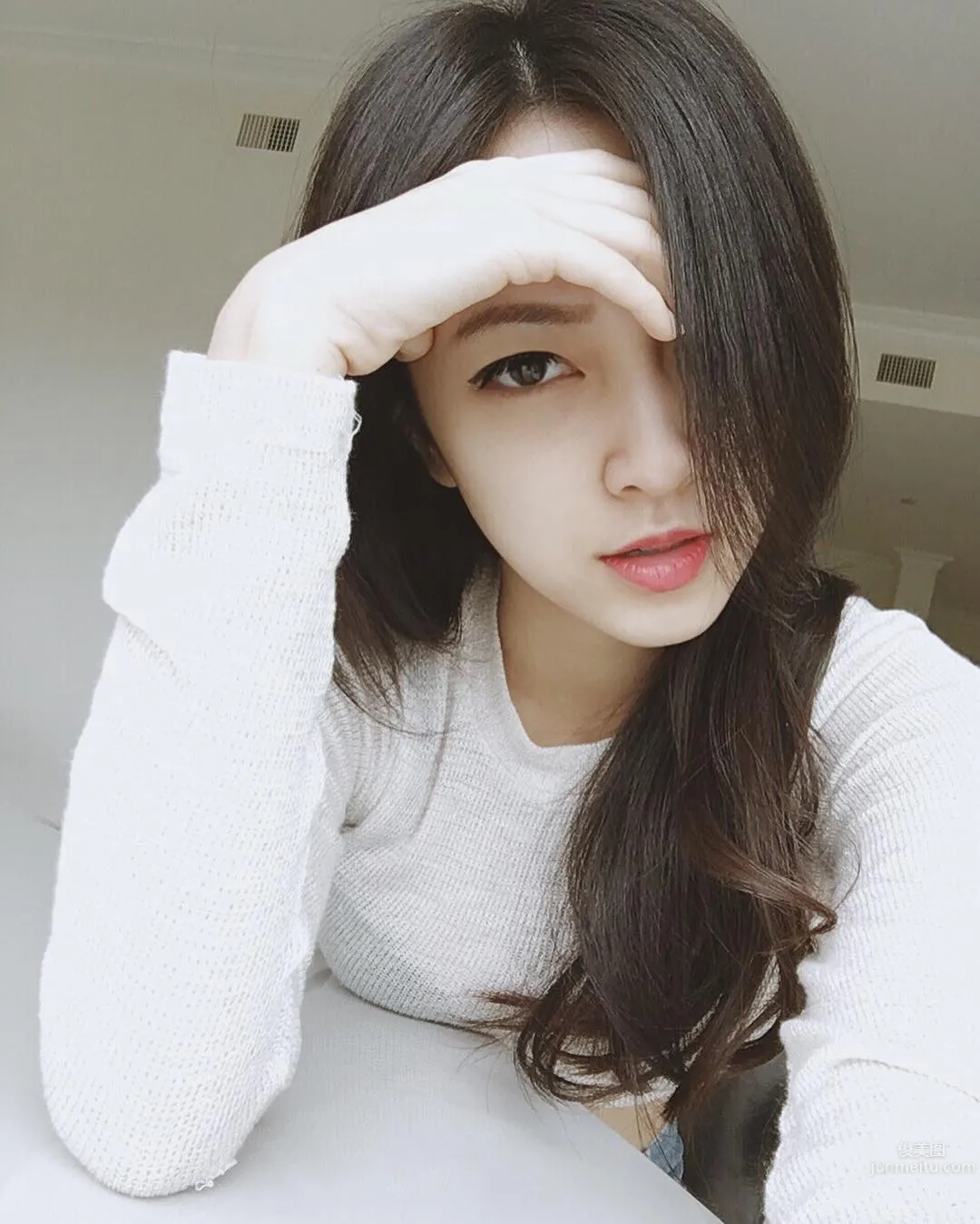 Vietnamese Mature Woman Jessie Luong: A Beauty with Off-the-Charts Cool Elegance photo 10