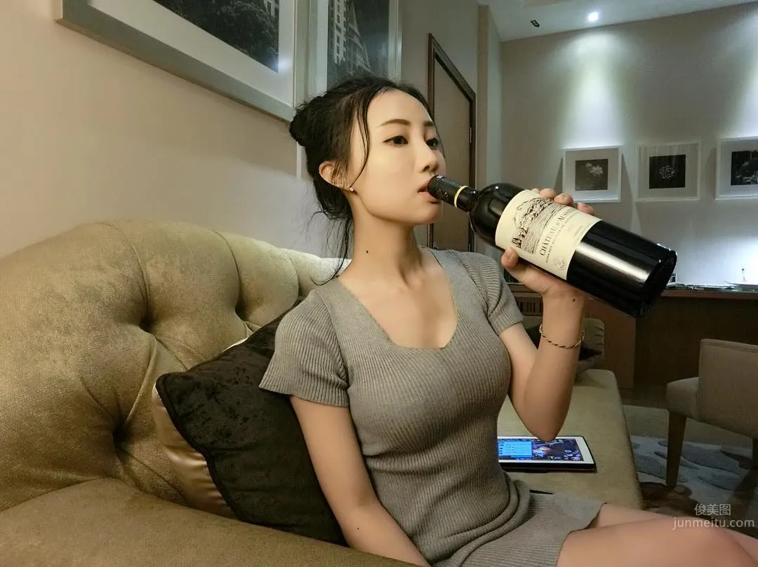 超美「验光师」陈素莹 腰线完美甜美大眼_12
