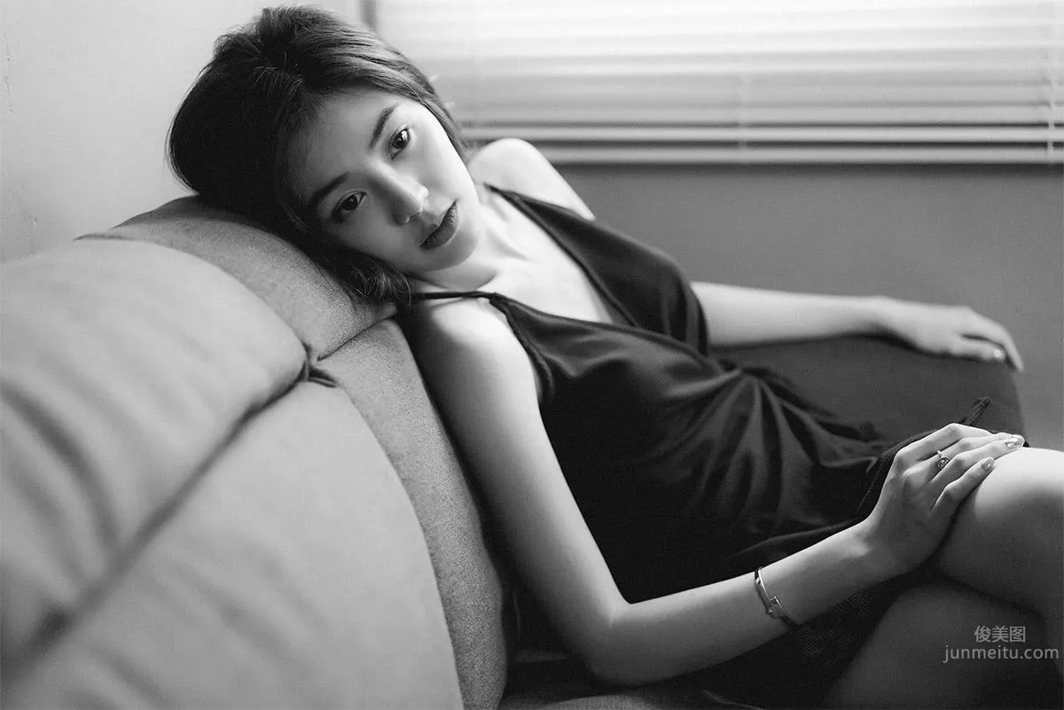 泰國女神Tadshanok Chulanond家居唯美系寫真 25