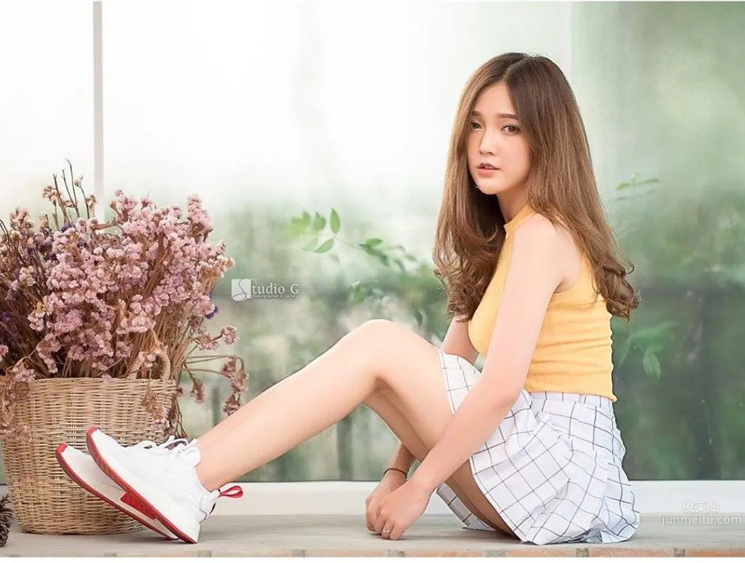 Thai Beauty Rossarin Sweet and Lovely, Super Hot Bikini Sparks Imagination photo 17