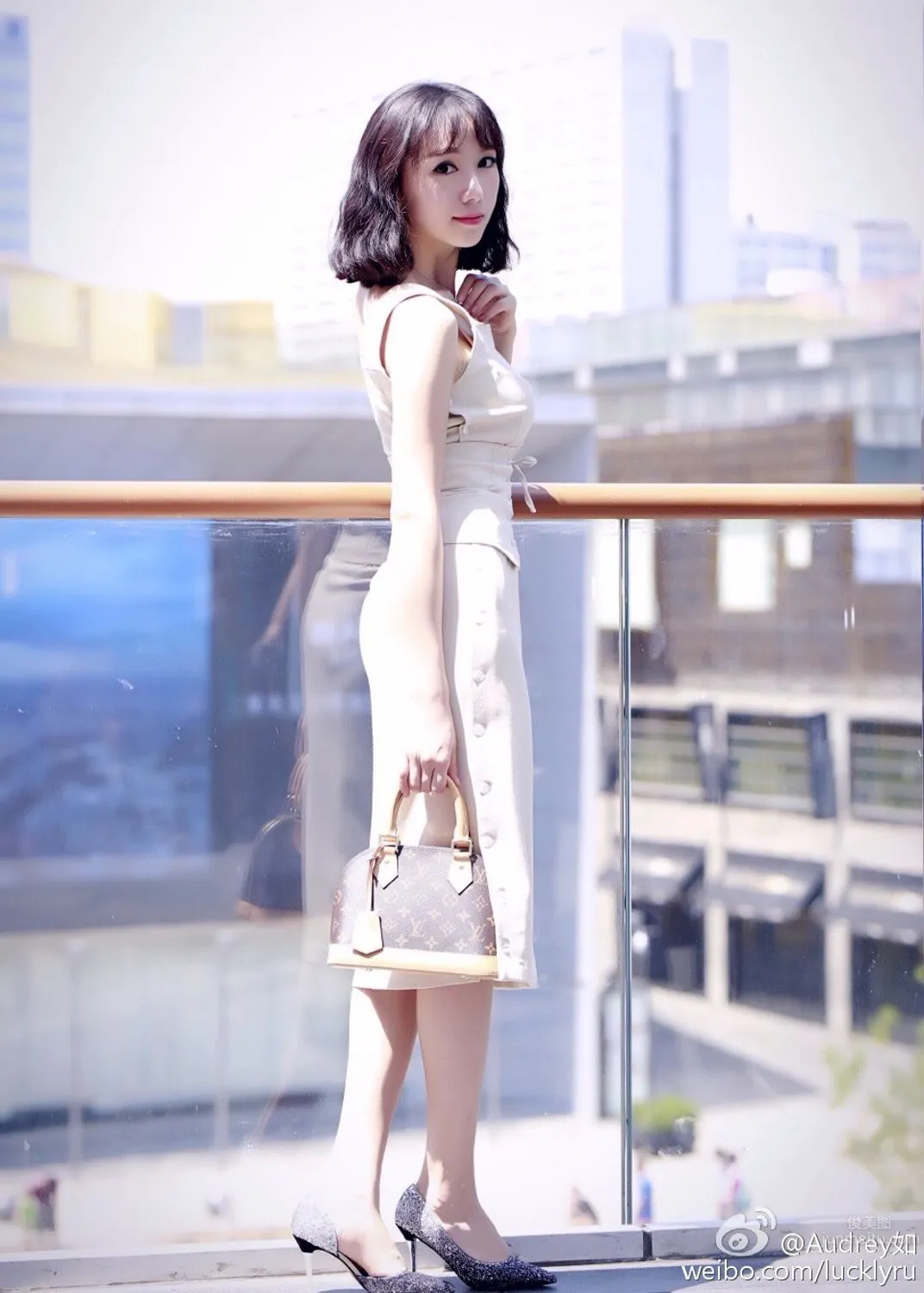Elegant Beauty Audrey Ru, Fresh Street Snap and Beautiful Home photo 21