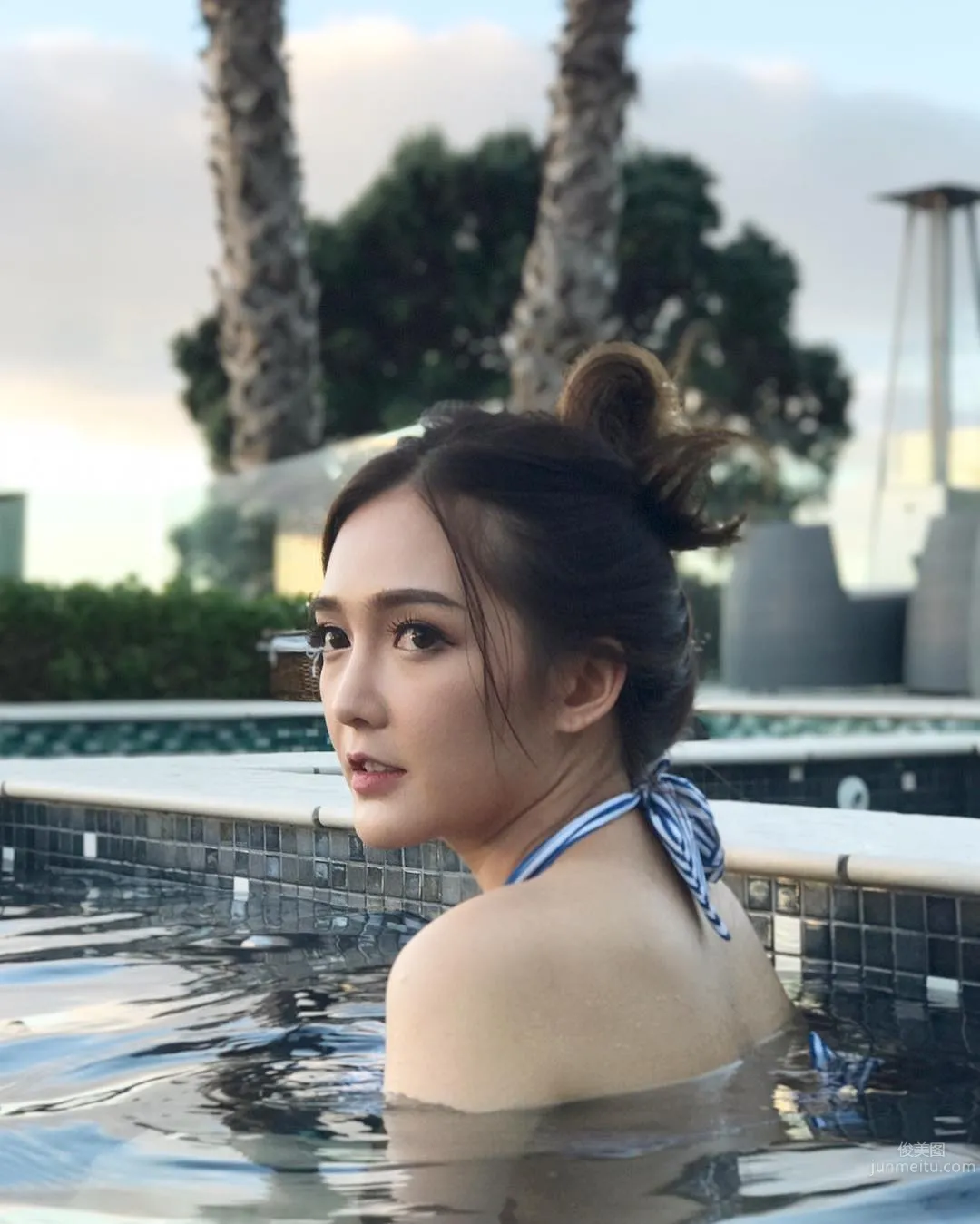 Thai Beauty Rossarin Sweet and Lovely, Super Hot Bikini Sparks Imagination photo 36