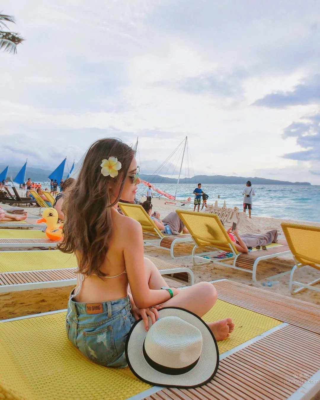 Candy Liu: Candy photo 22