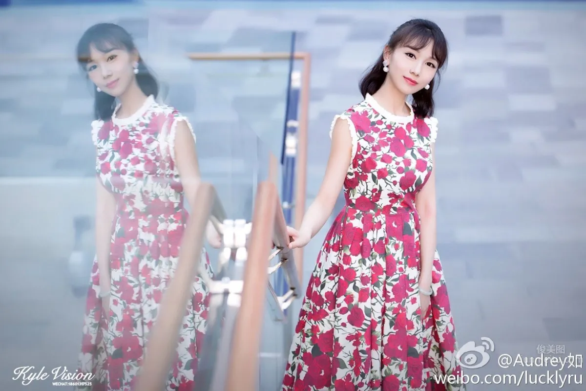 Elegant Beauty Audrey Ru, Fresh Street Snap and Beautiful Home photo 16