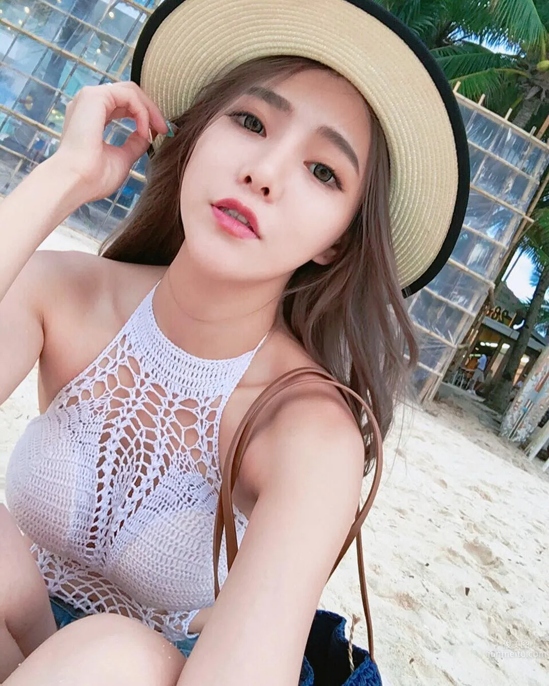 Candy Liu: Candy photo 25