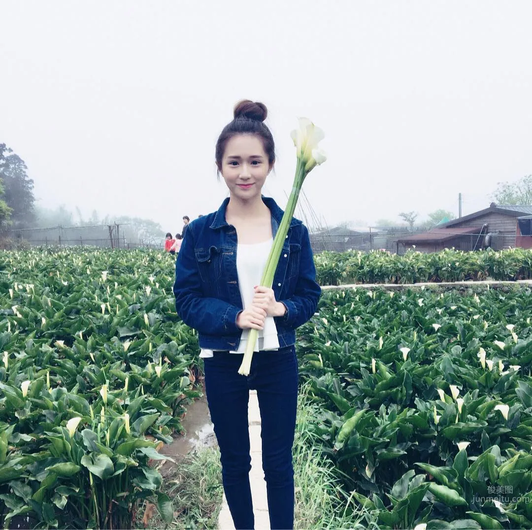 Super Cute Pure Beauty Xu Wenyu, Innocent Charming Smile Most Eye-Catching photo 3