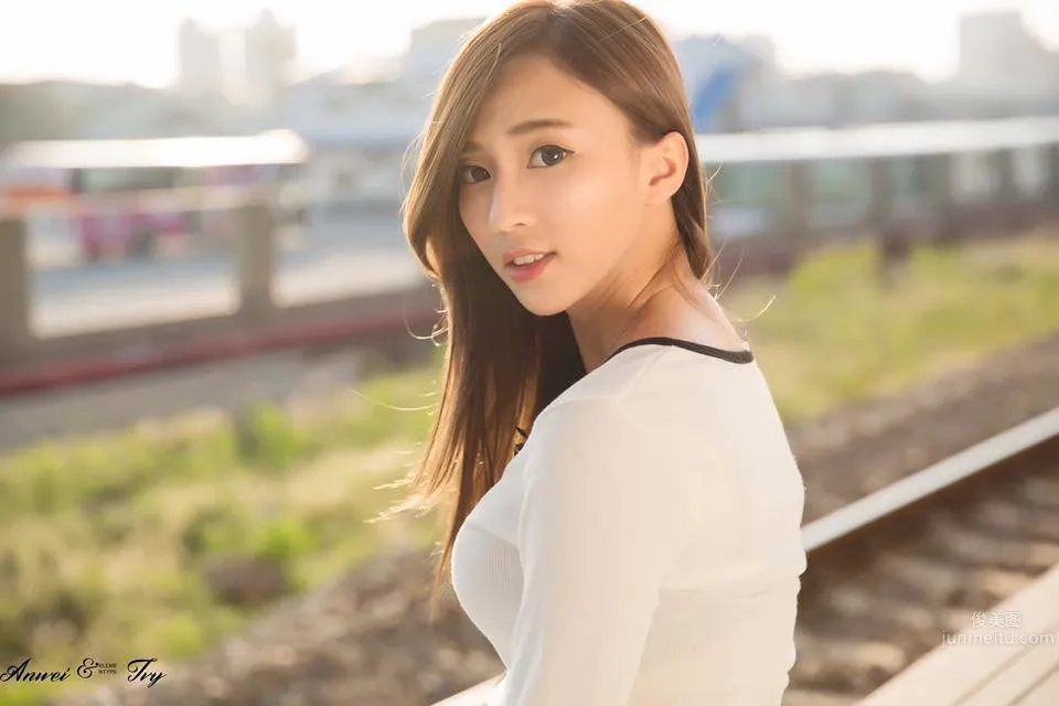 古灵精怪薛小凉 悠悠俏皮少女心_1