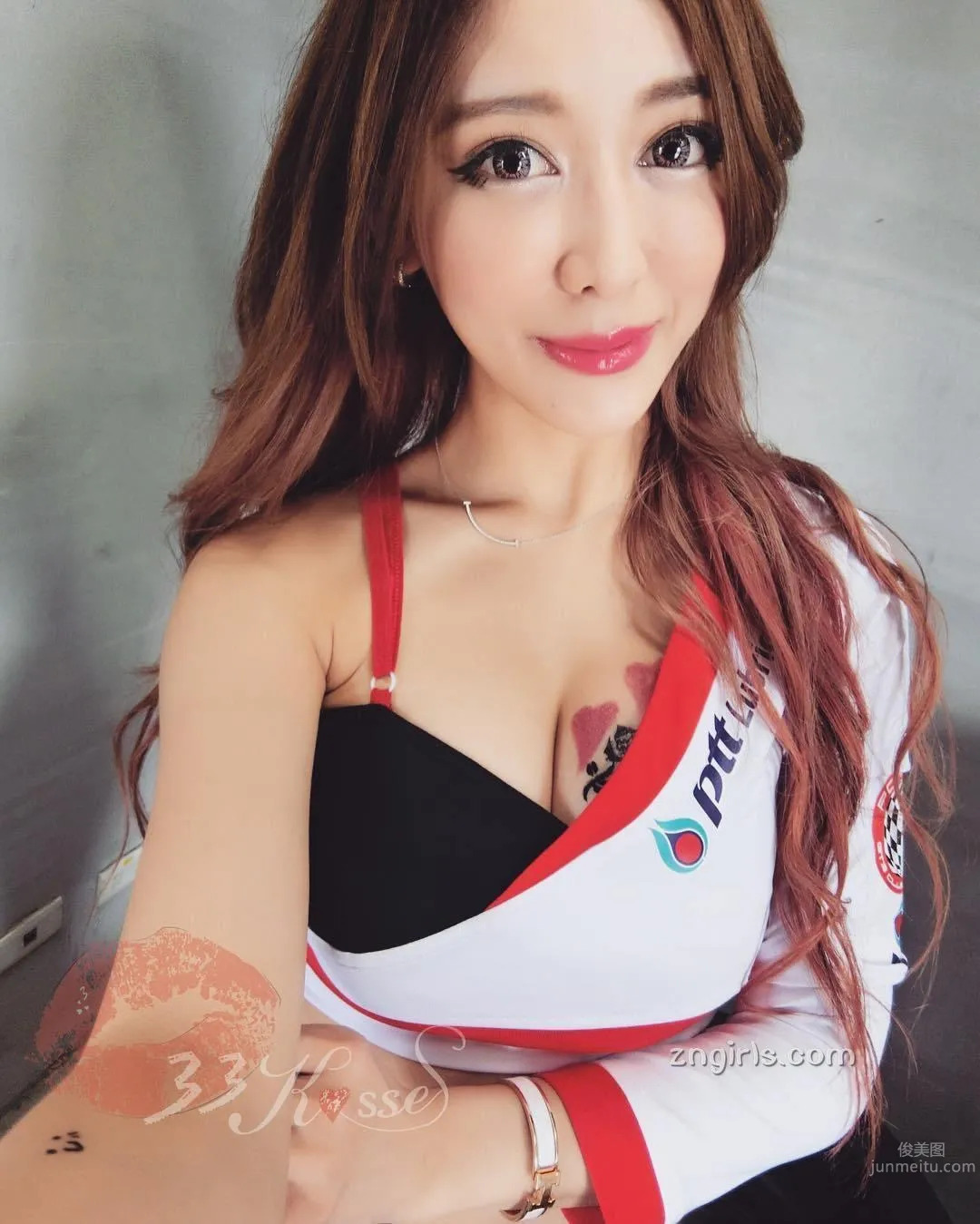台灣正妹愛佳奈 超甜美娃娃音34D好身材 5