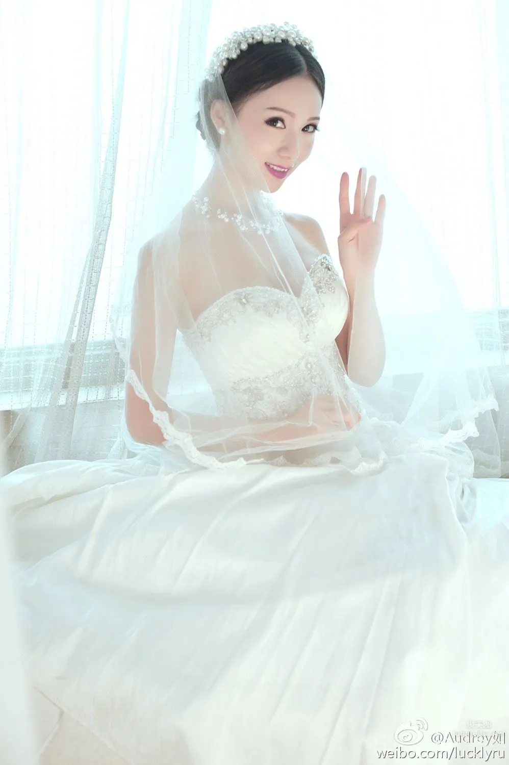Elegant Beauty Audrey Ru, Fresh Street Snap and Beautiful Home photo 44