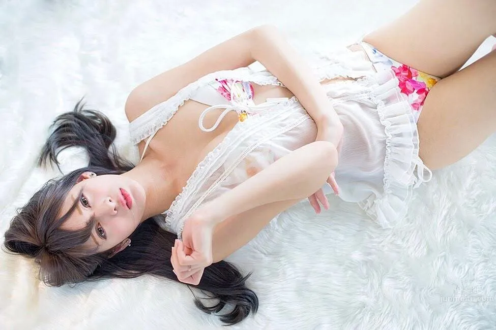 Japanese-Filipino Mixed Race Angela Mei, The Black Ships of the Photo World Arrive photo 21