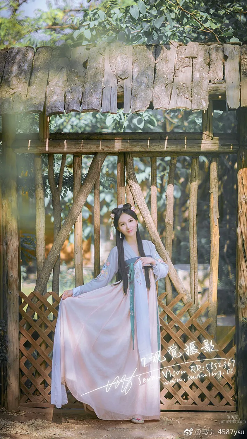 Classical Beauty Audrey Ru, Elegant Bearing Across Ten Miles of Peach Blossoms photo 6