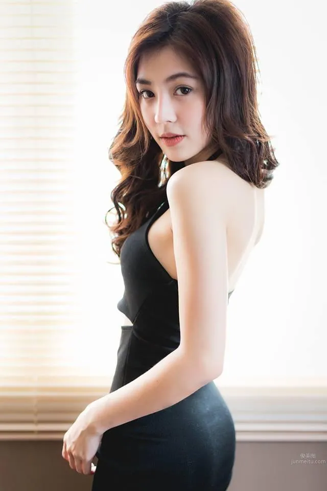 泰國女神Tadshanok Chulanond家居唯美系寫真 15