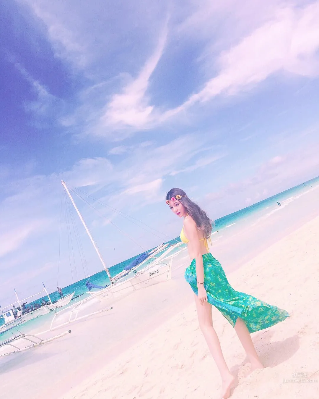 Candy Liu: Candy photo 28