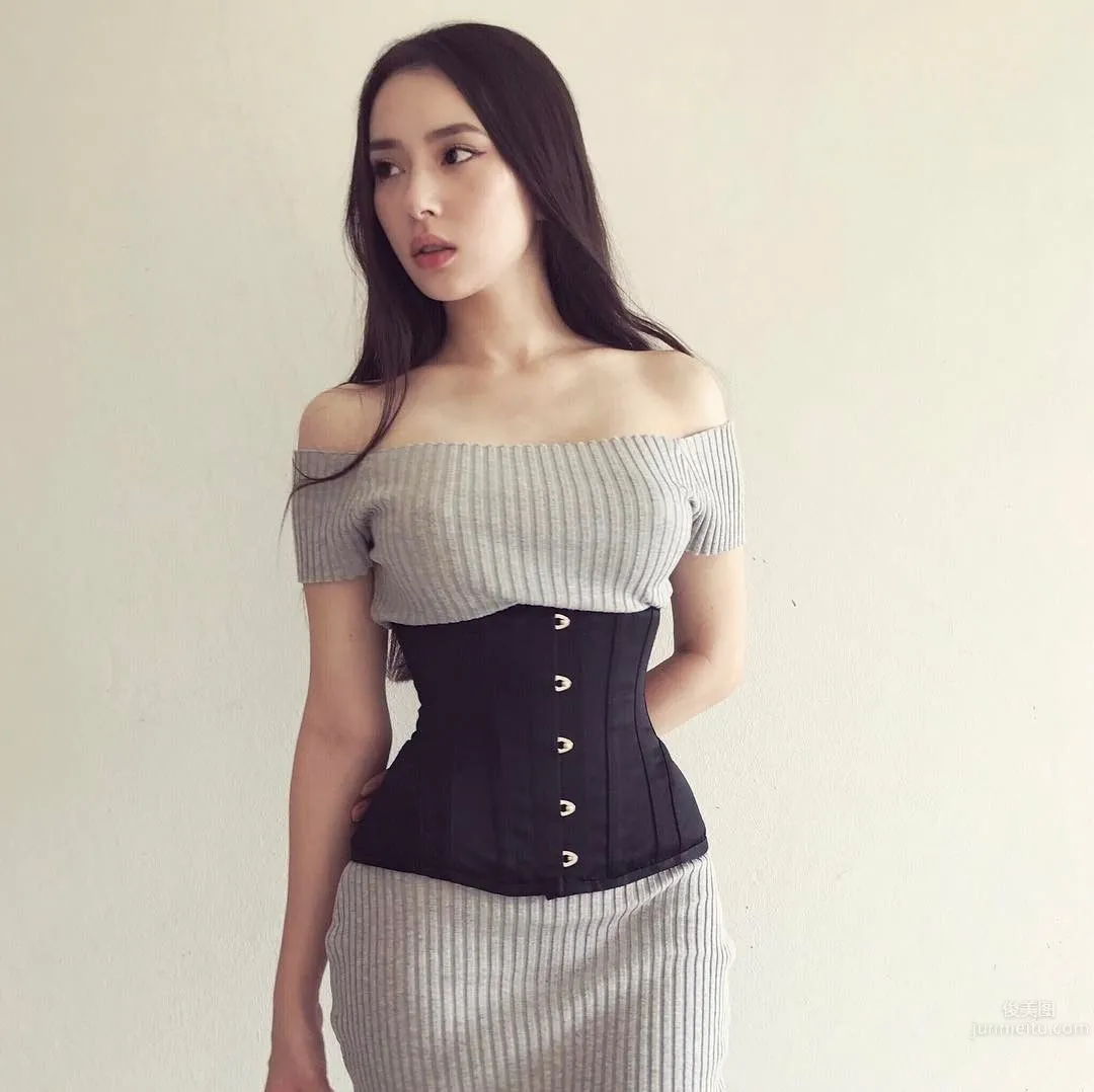 泰美人Luna Ploy 性感比基尼完美曲线_9