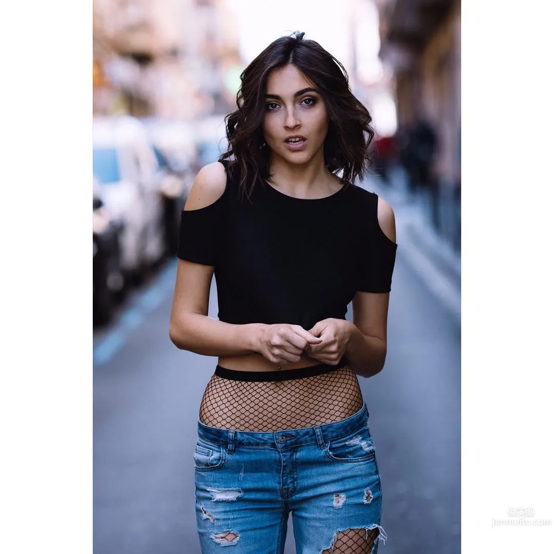 9頭身嫩模Erika Albonetti 意大利濃濃女人味 31