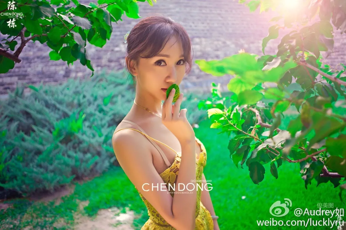 Elegant Beauty Audrey Ru, Fresh Street Snap and Beautiful Home photo 37