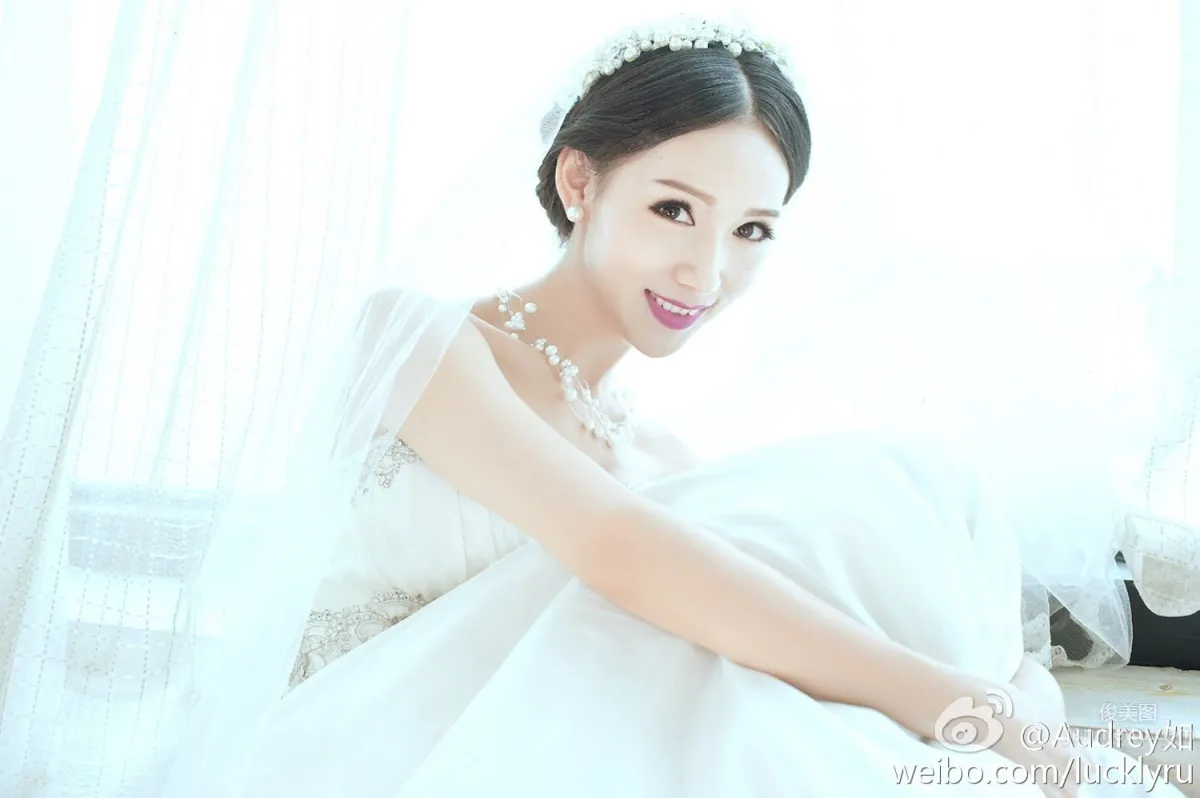 Elegant Beauty Audrey Ru, Fresh Street Snap and Beautiful Home photo 43