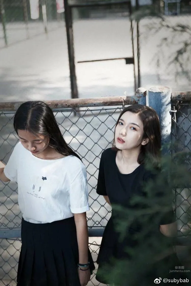 维族美女苏比 微博时尚私房写真_21