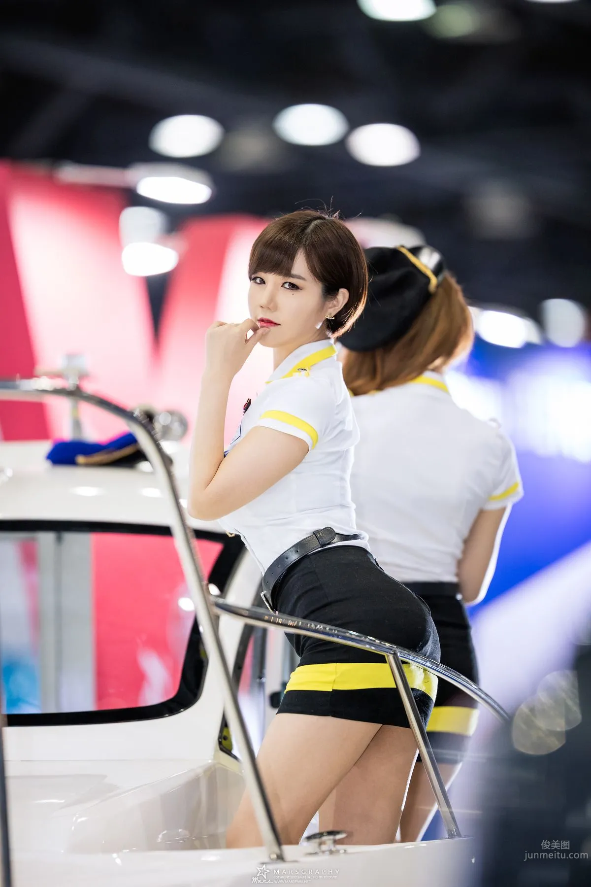 人气短发车模韩慧恩 丹凤眼灵动美人图_6