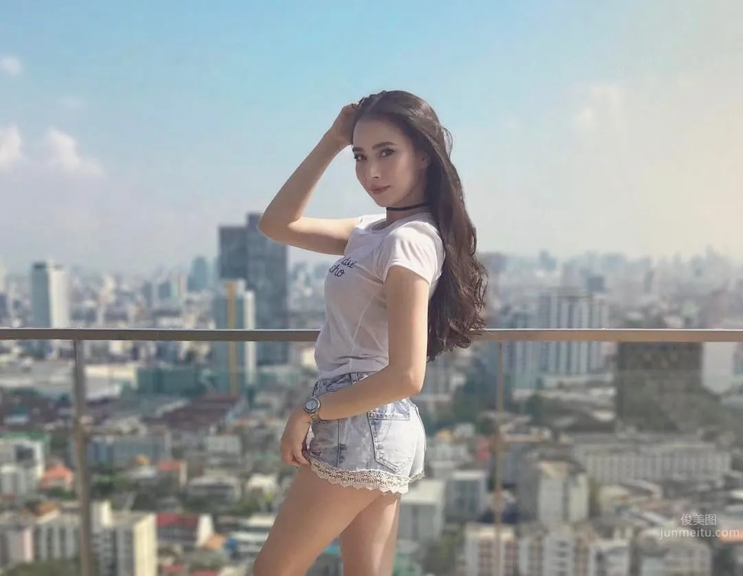 泰美人Luna Ploy 性感比基尼完美曲线_17