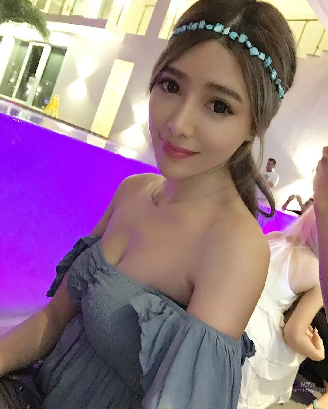 Candy Liu: Candy photo 19
