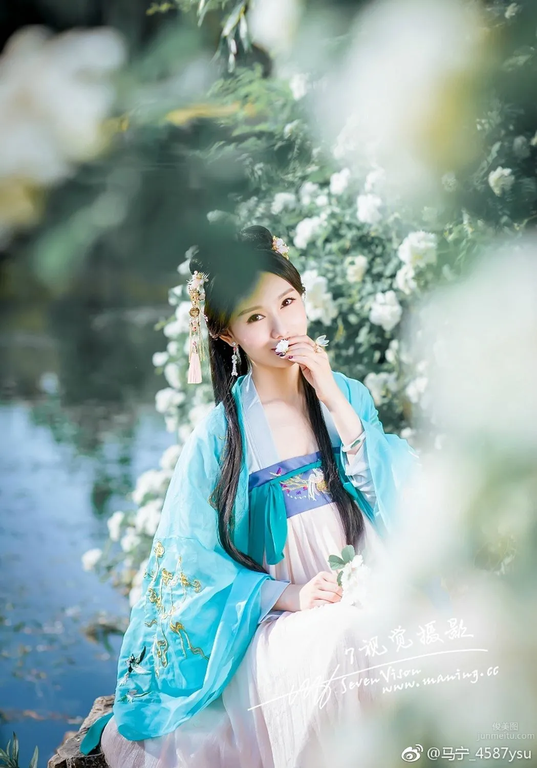 Classical Beauty Audrey Ru, Elegant Bearing Across Ten Miles of Peach Blossoms photo 11