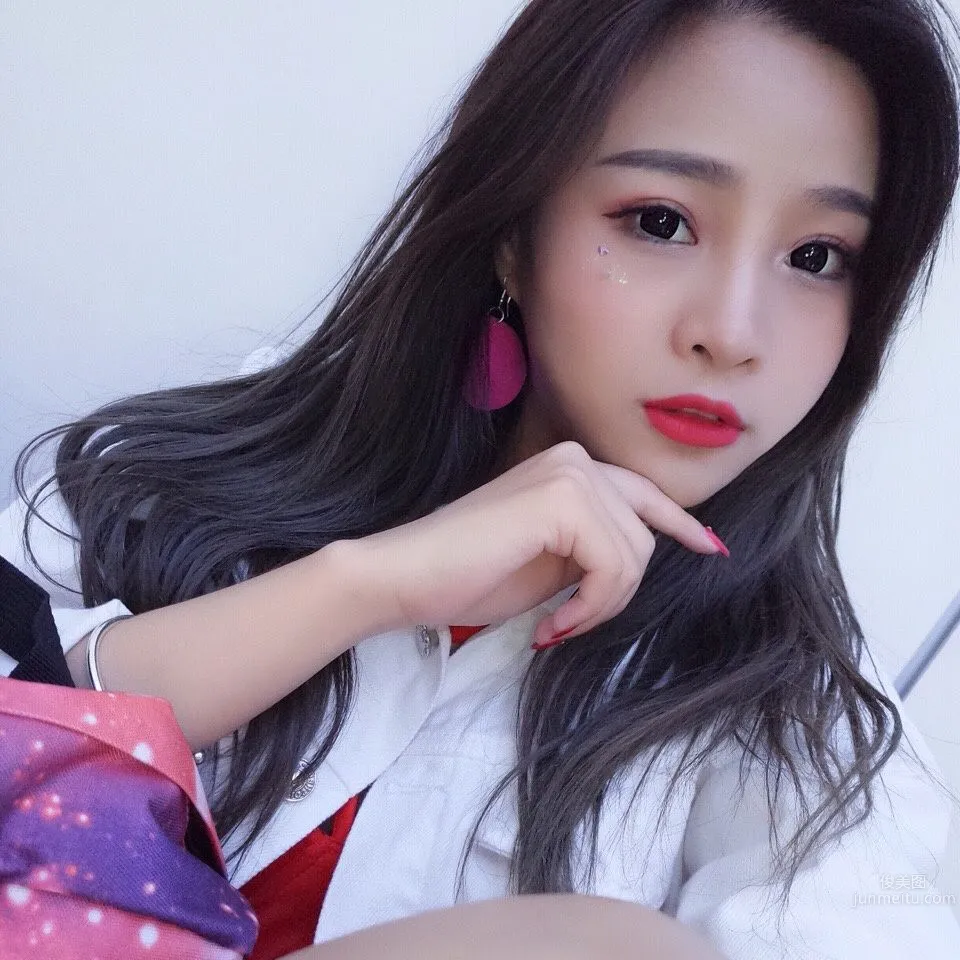 Peng Qiaqia - 2017ChinaJoy Shanda Games Dancer photo 4