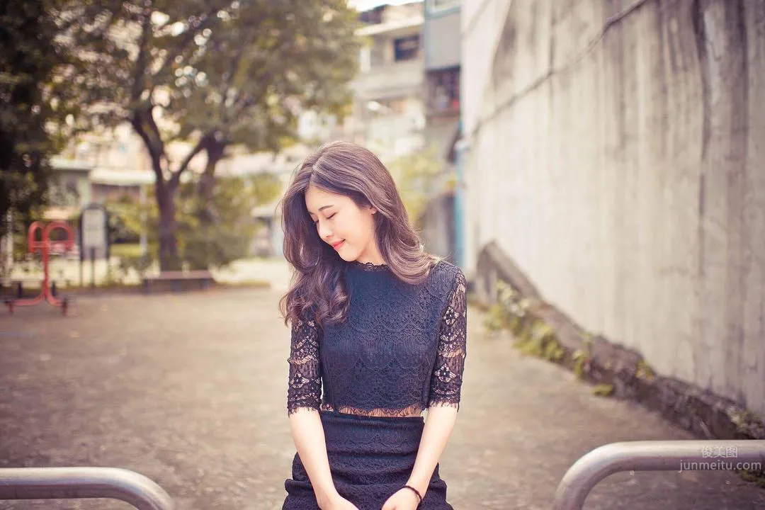 护理系校花Hannah Chin 转型空姐俏丽私房照_8