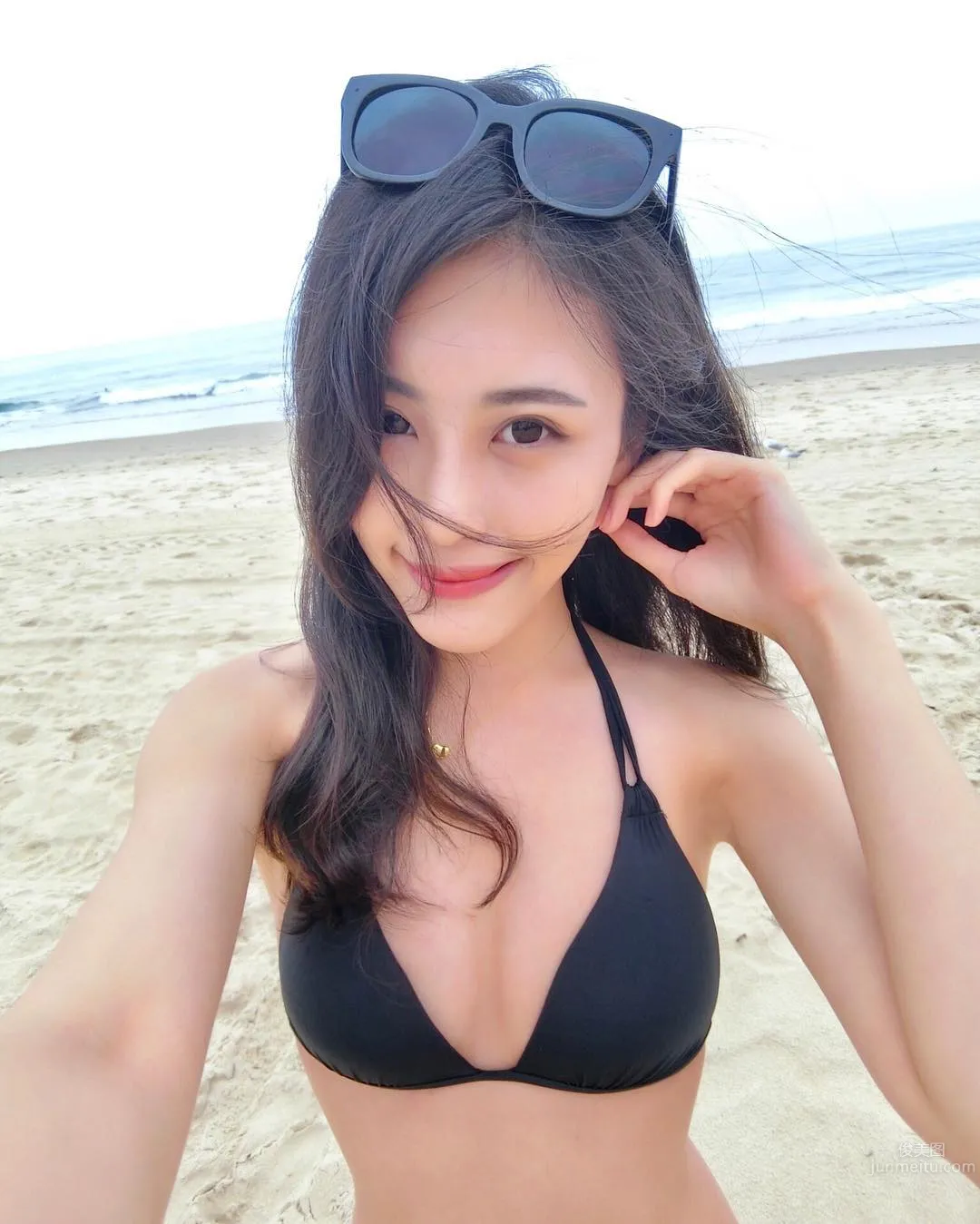 護理系校花Hannah Chin 轉型空姐俏麗私房照 18