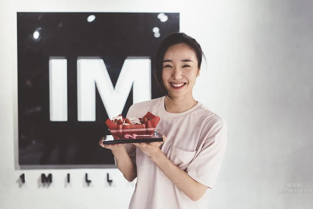 韓國甜美系編舞女神May J Lee！可愛與性感風格并存 7