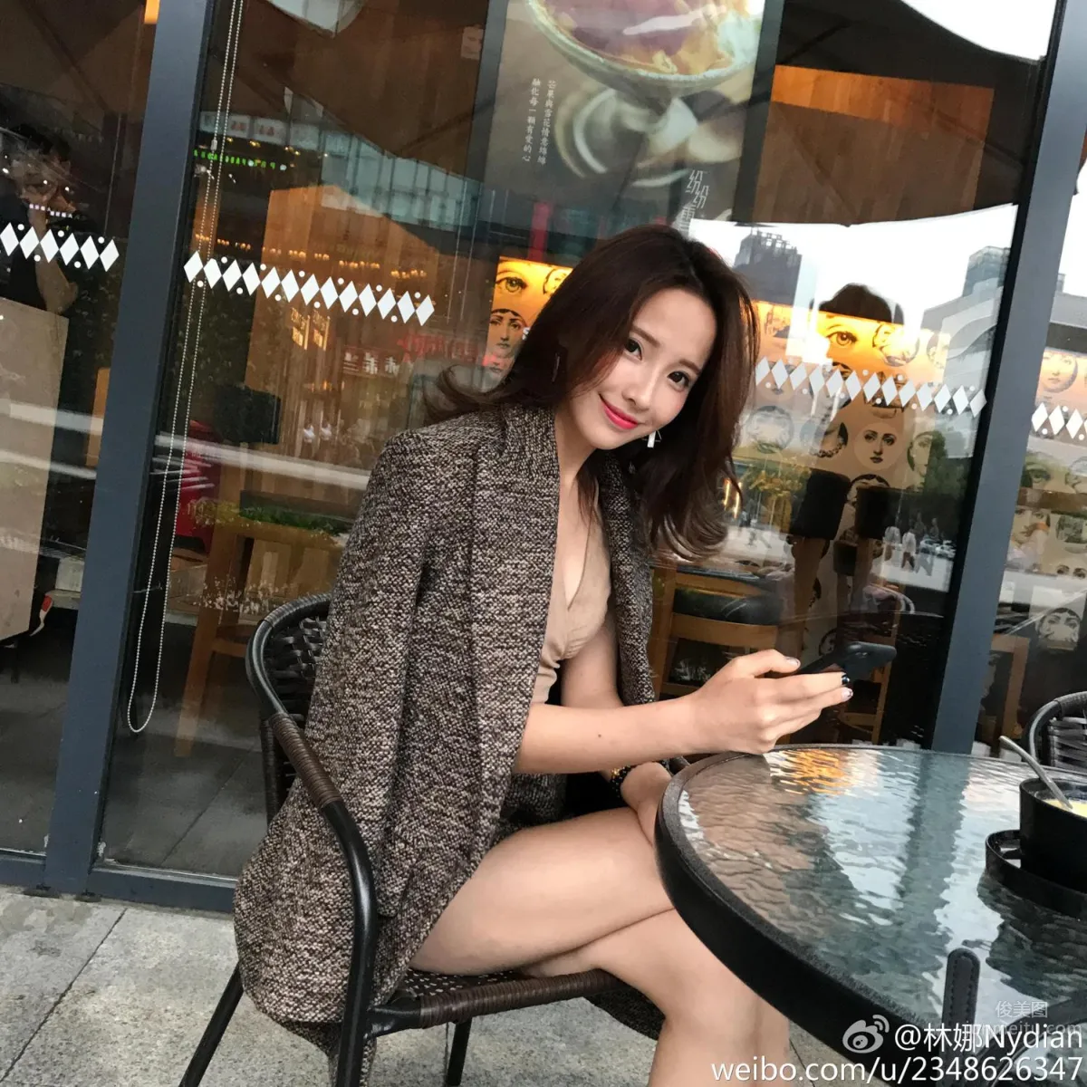 林娜Nydian- 2017CJ showgirl的微博私房照 14