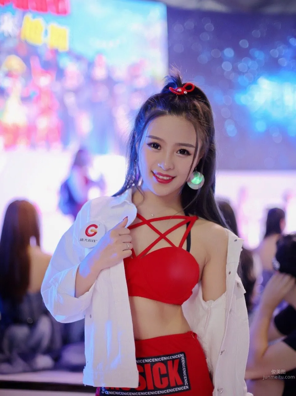 Peng Qiaqia - 2017ChinaJoy Shanda Games Dancer photo 5