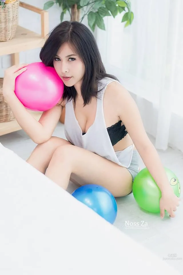 Thai Model Ghanda Suriyamanee Sexy Photo Beautiful Pictures photo 28