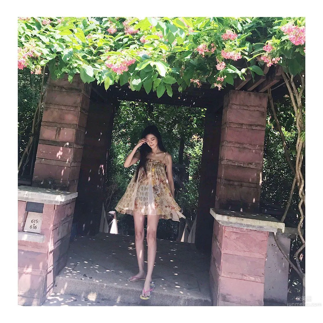 Miss Rebecca, Boyfriend's Perspective Is Too Eye-Catching photo 19