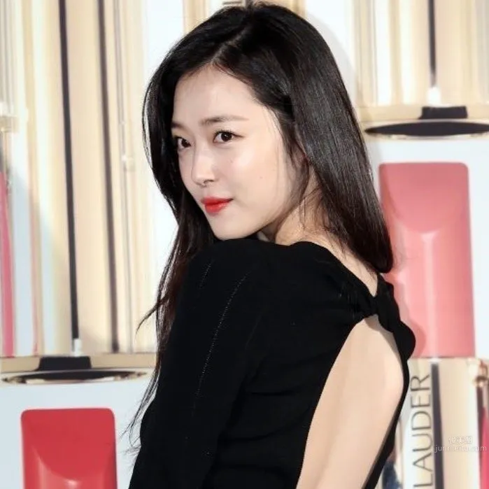 崔真理(최진리)- 堕落少女IG私房照_17