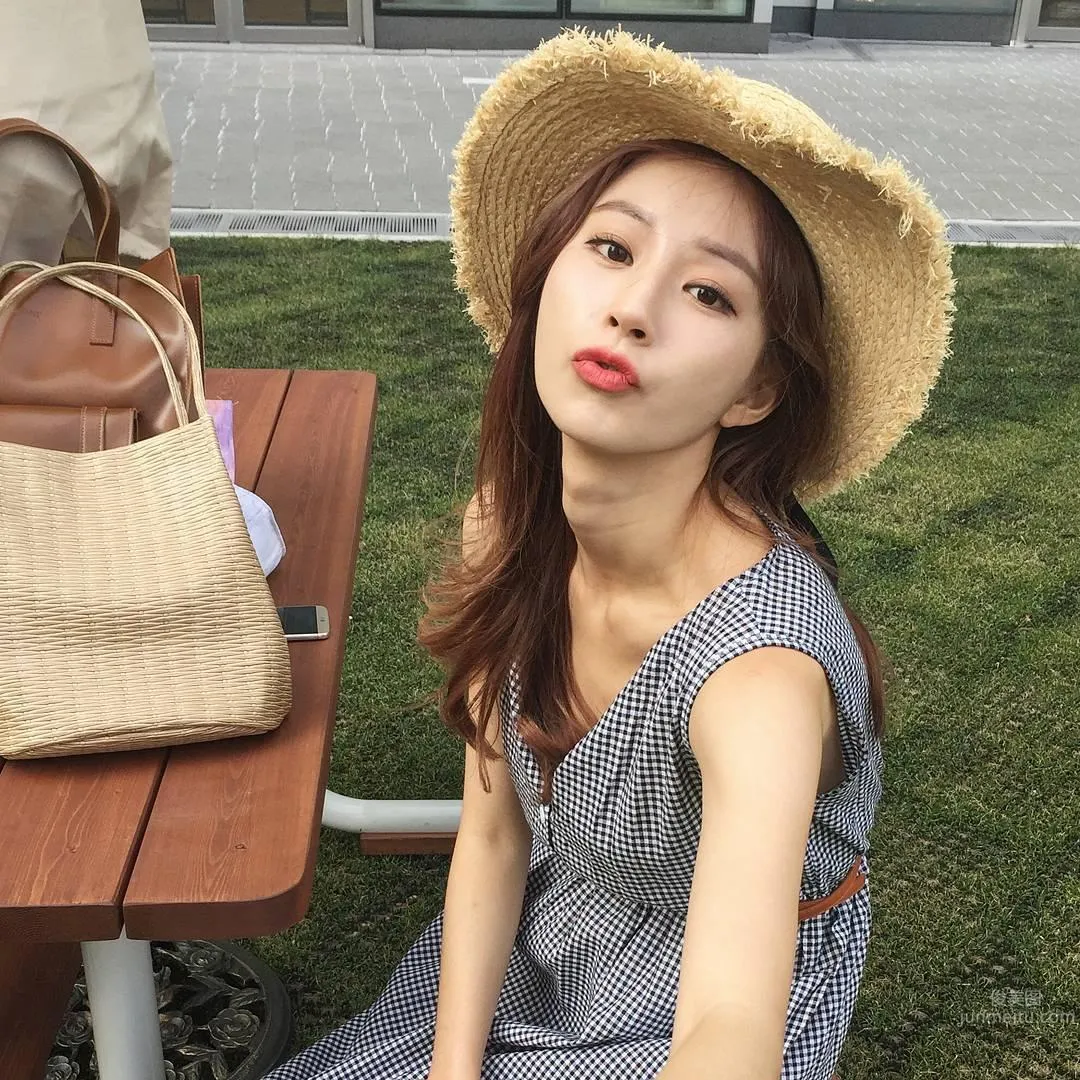 Korean Flawless Beauty Kim Bo-ra's IG Private Shoot Photos photo 10