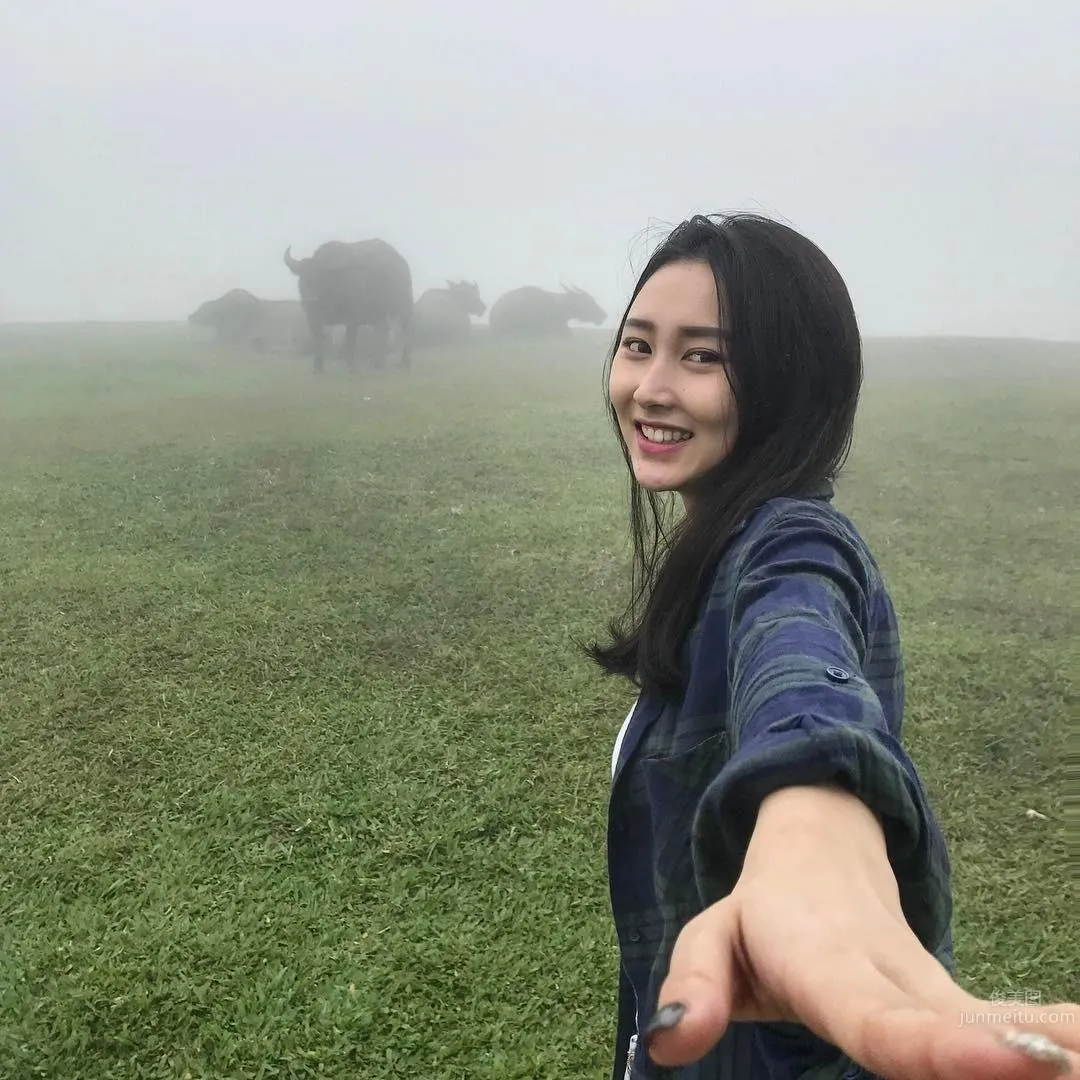 Chinese-Vietnamese Mixed-Race Beauty Gu Tingxuan, Back, Breasts and Legs, the Three Peaks photo 13