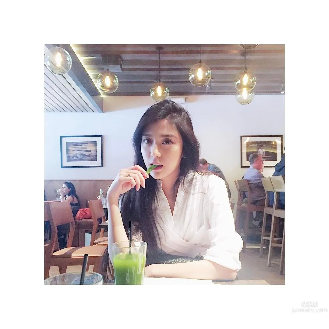 Miss Rebecca, Boyfriend's Perspective Is Too Eye-Catching photo 6