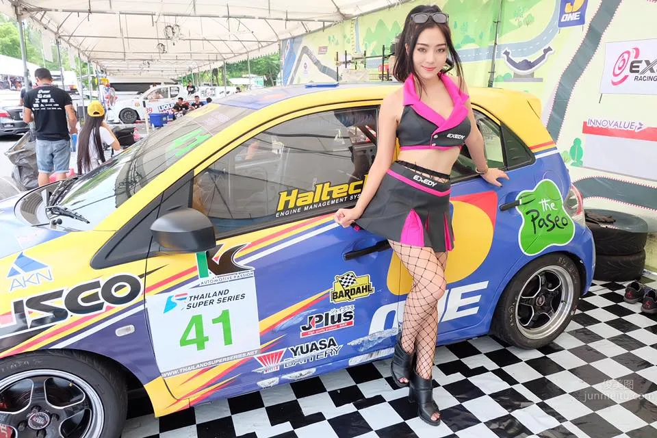 泰國禦姐Khimkae Maxim 賽車女郎與家居誘惑系列 1