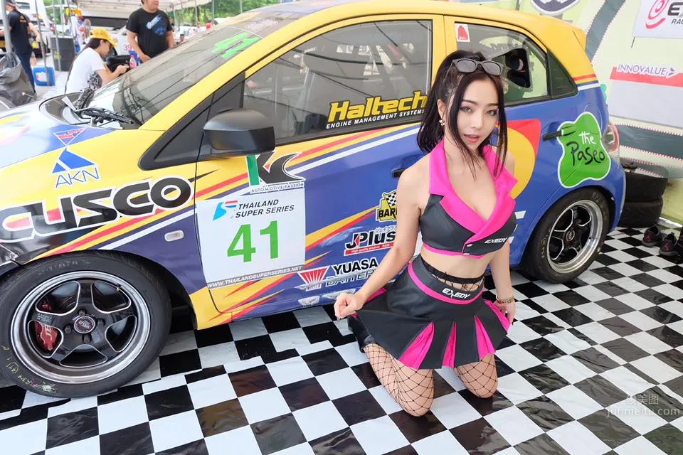 泰國禦姐Khimkae Maxim 賽車女郎與家居誘惑系列 7