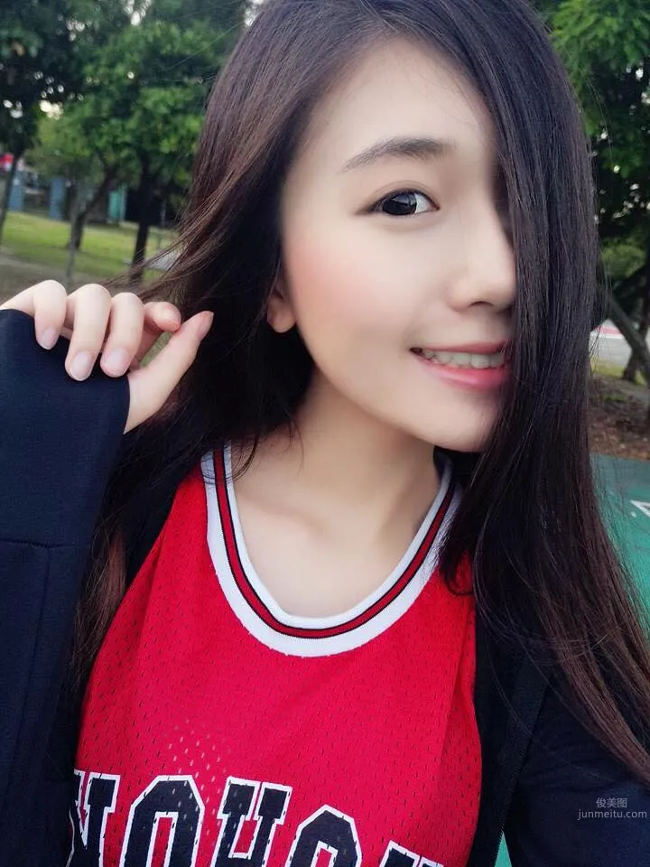 台灣正妹謝薇安Vivian 最養眼人妻私房照 17