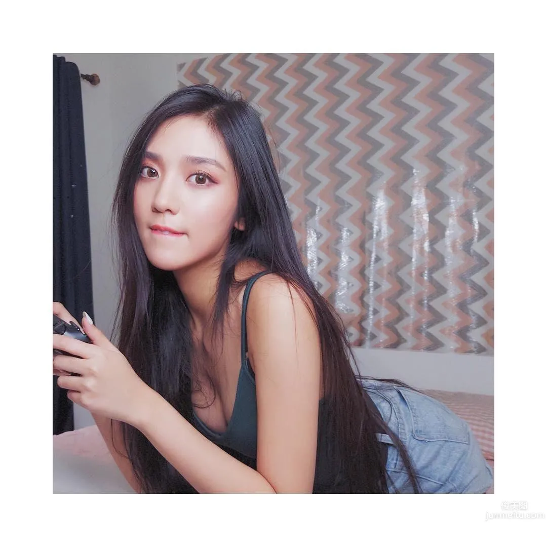 Miss Rebecca, Boyfriend's Perspective Is Too Eye-Catching photo 10