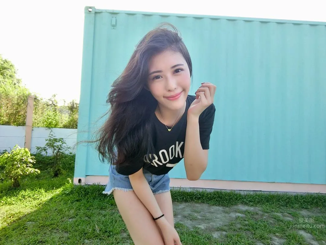 護理系校花Hannah Chin 轉型空姐俏麗私房照 5