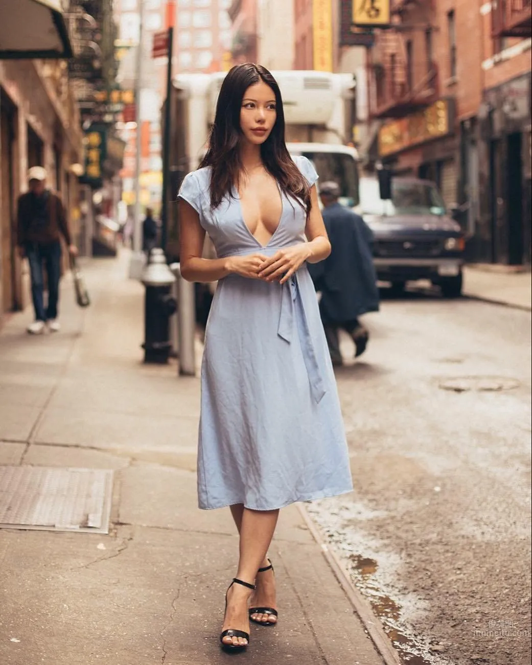 Emily Minju Lee - Korean-American Racing Model Private Shoot photo 33