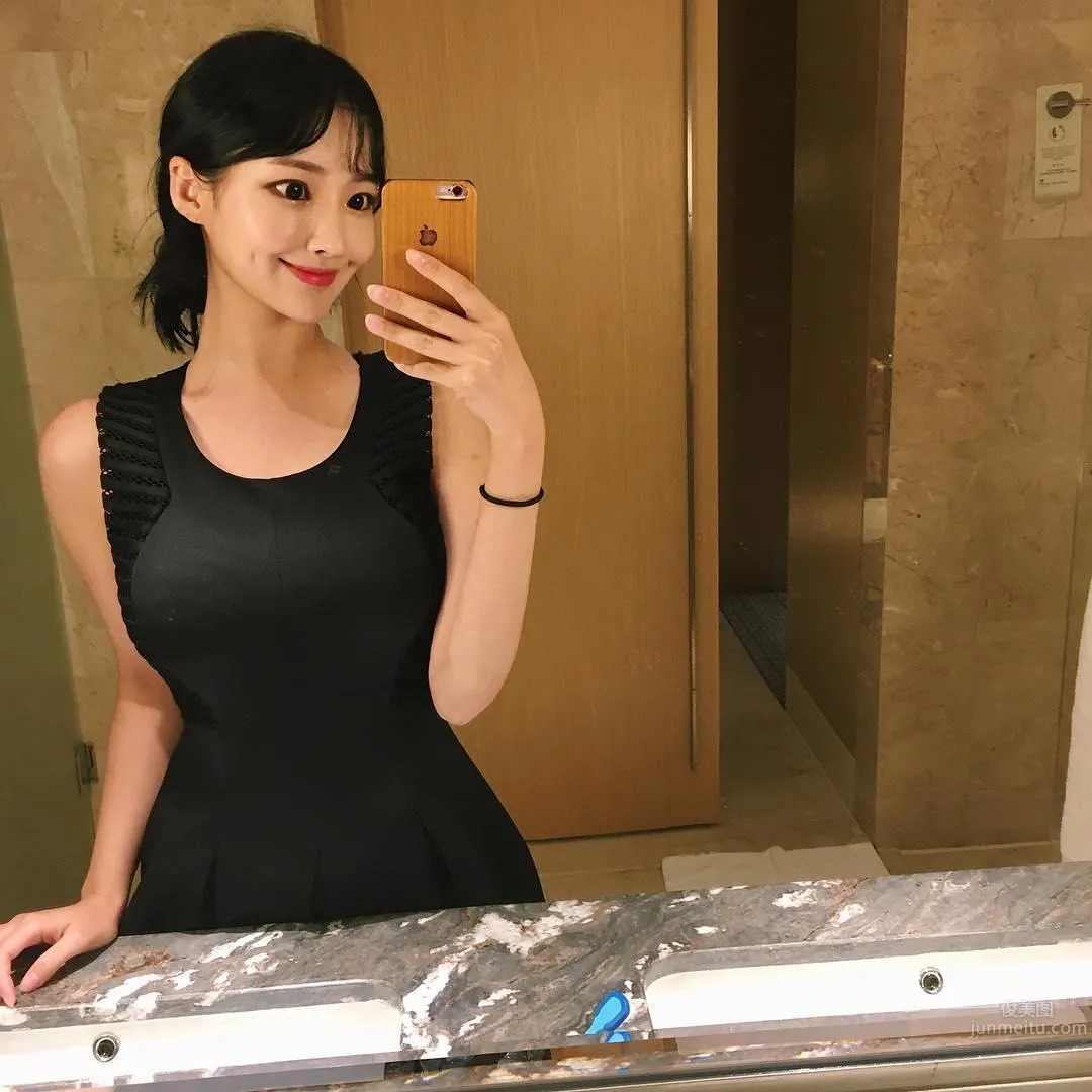 南韓素人Dear Sophia 最甜笑容與最正身段 17