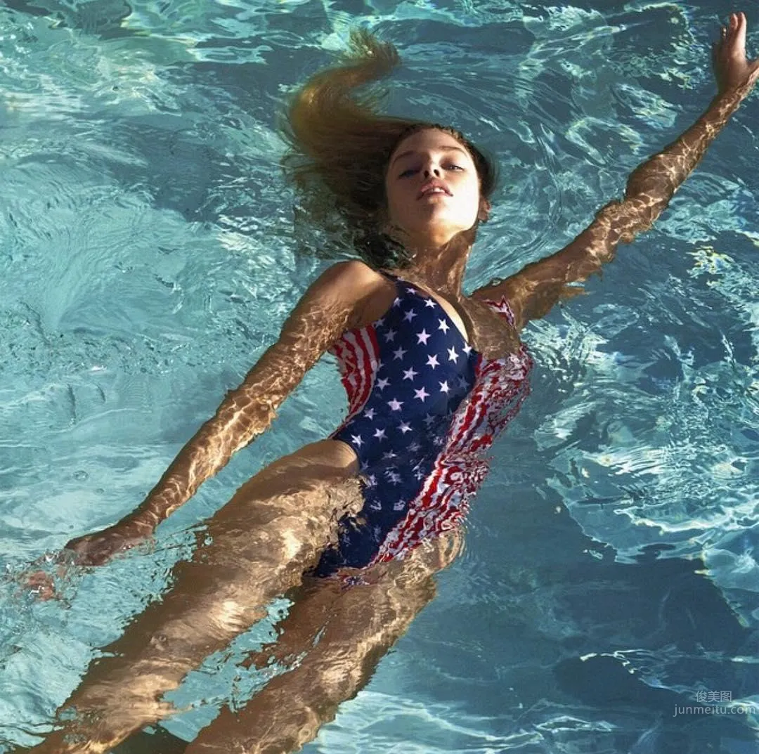维密天使Stella Maxwell 冷艳性感IG私房照_5