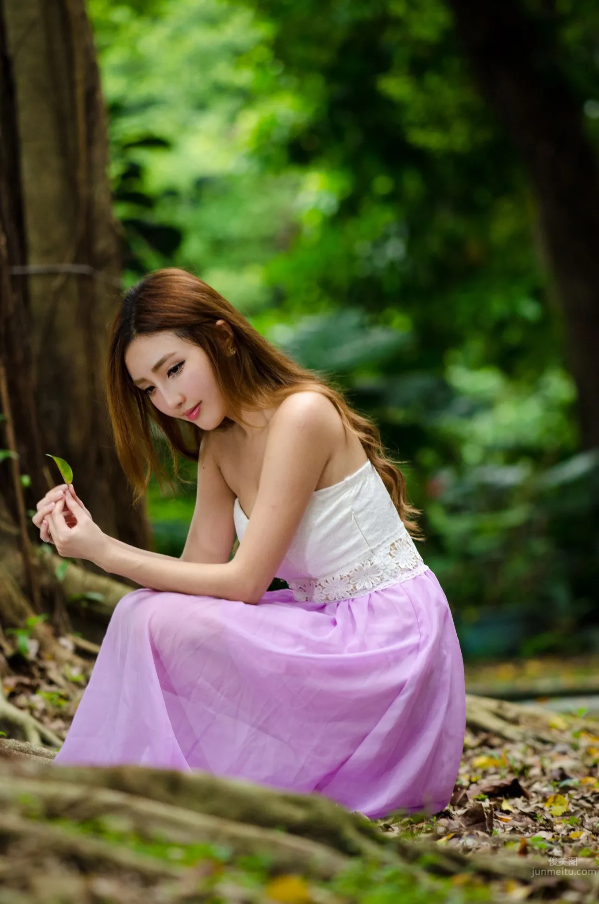 趙芸- 成熟女人戶外寫真系列四 23